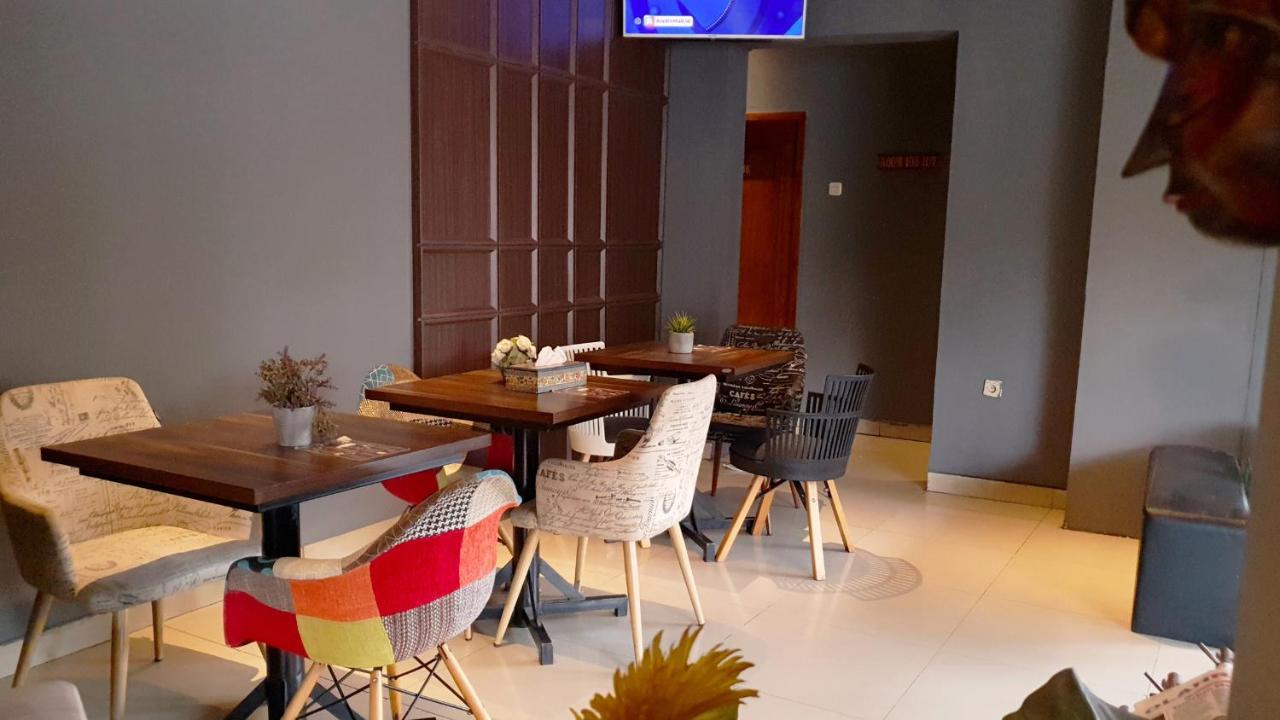 Sunrise Hotel Jogja Kejayan Luaran gambar