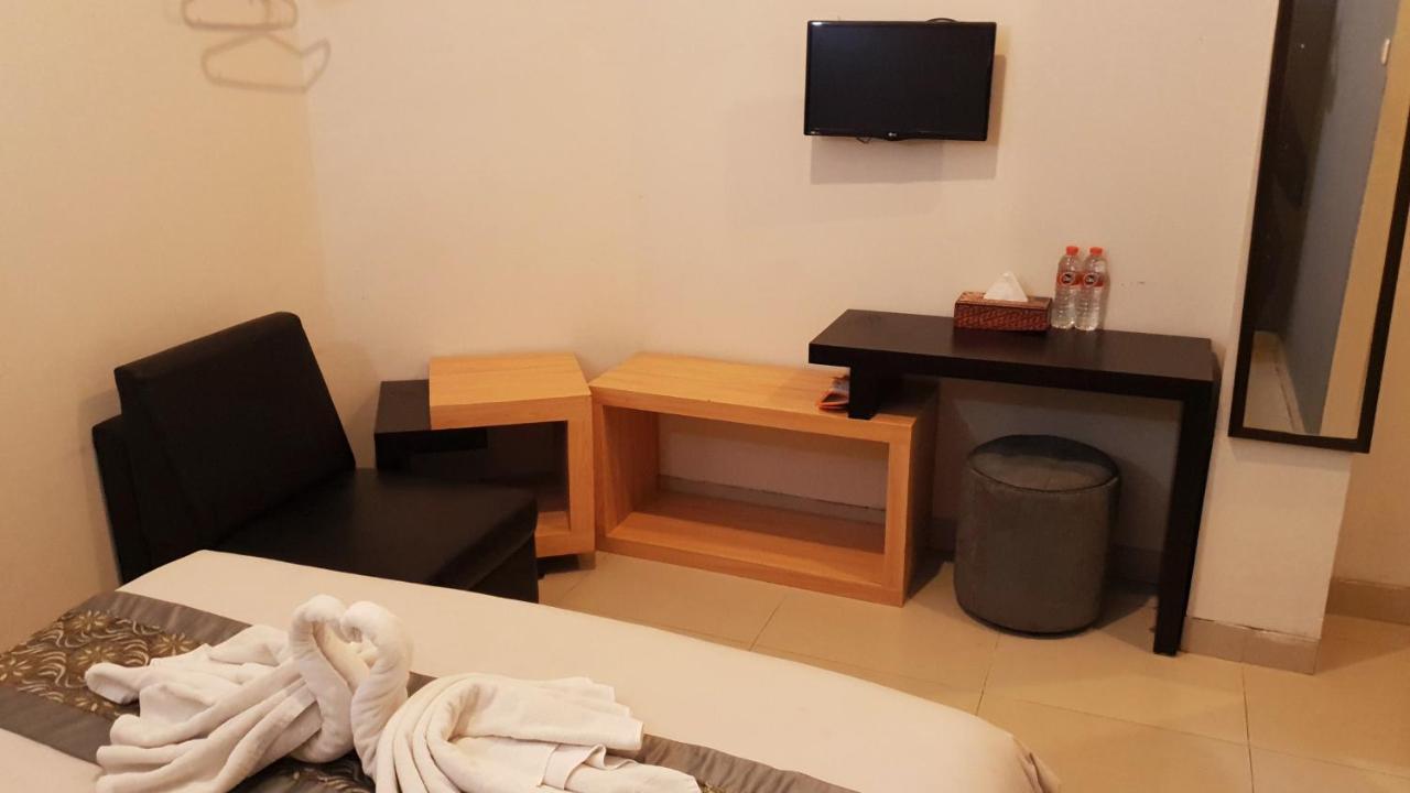 Sunrise Hotel Jogja Kejayan Luaran gambar
