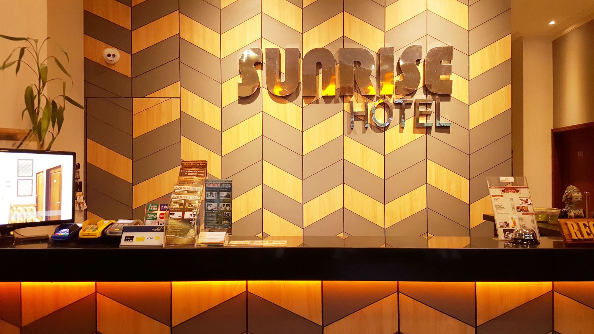 Sunrise Hotel Jogja Kejayan Luaran gambar